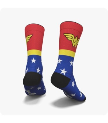 Calcetines Wonder Woman | Wabiks - ¡Despierta a la heroína que llevas dentro!