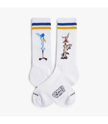 ATHLETIC ROAD RUNNER VS COYOTE